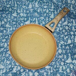 ❤️4 for $20 Gold Ceramic Frying Pan Wood Handle Small 8"